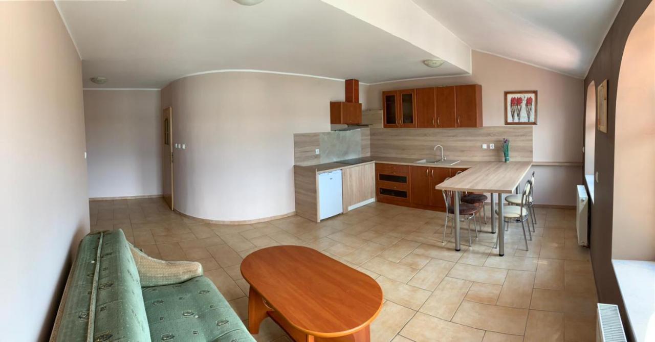 Apartamenty Nad Jeziorem Ełk Exteriör bild